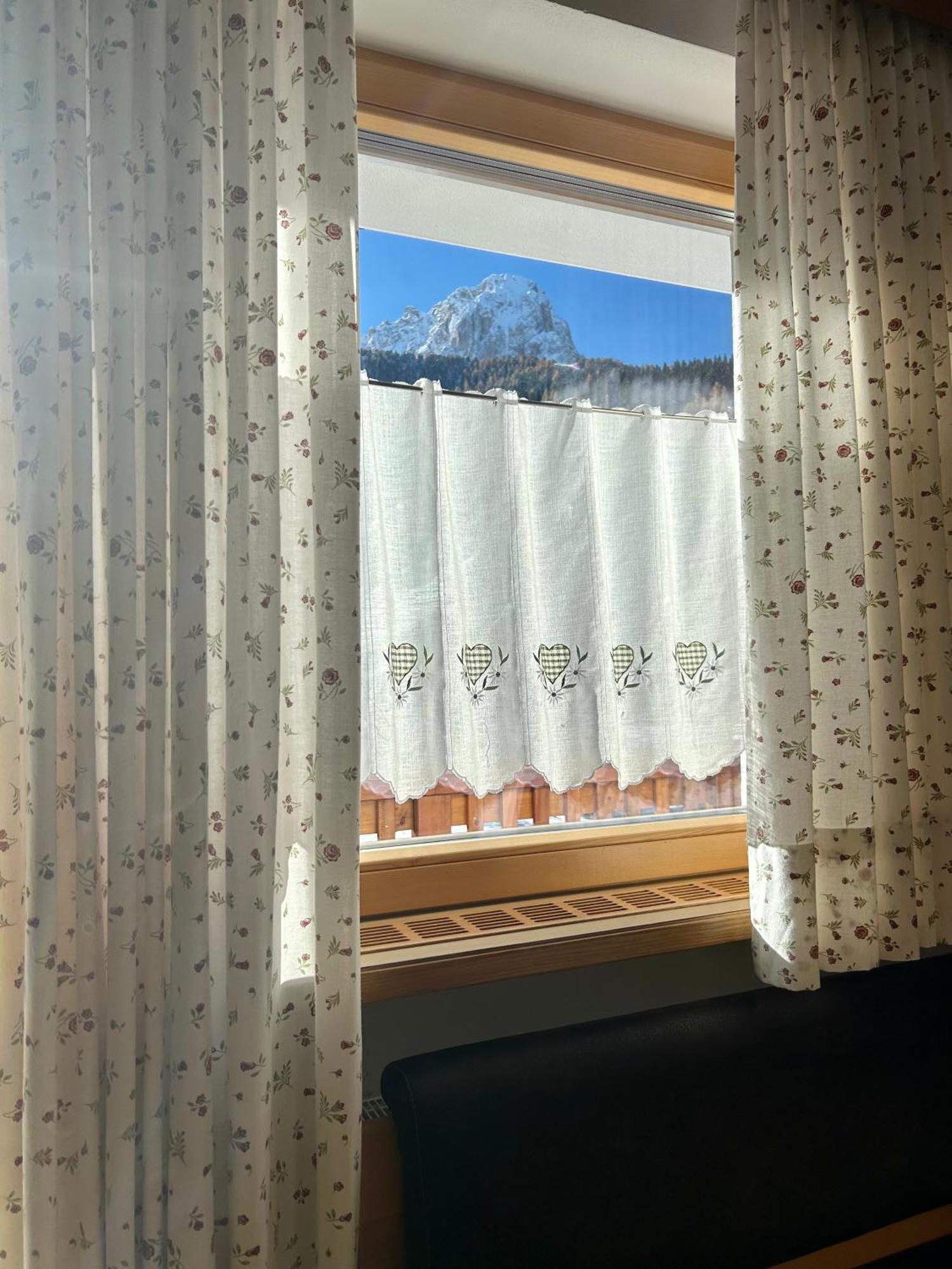Residence Ravisa Dolomites Selva di Val Gardena Exteriör bild